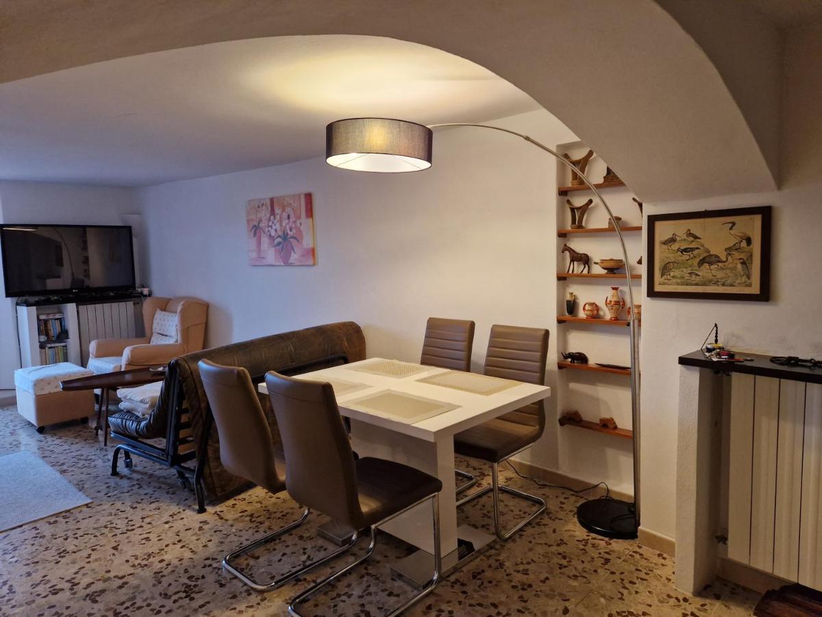 Casa Del Gufo Appartement Perinaldo Buitenkant foto